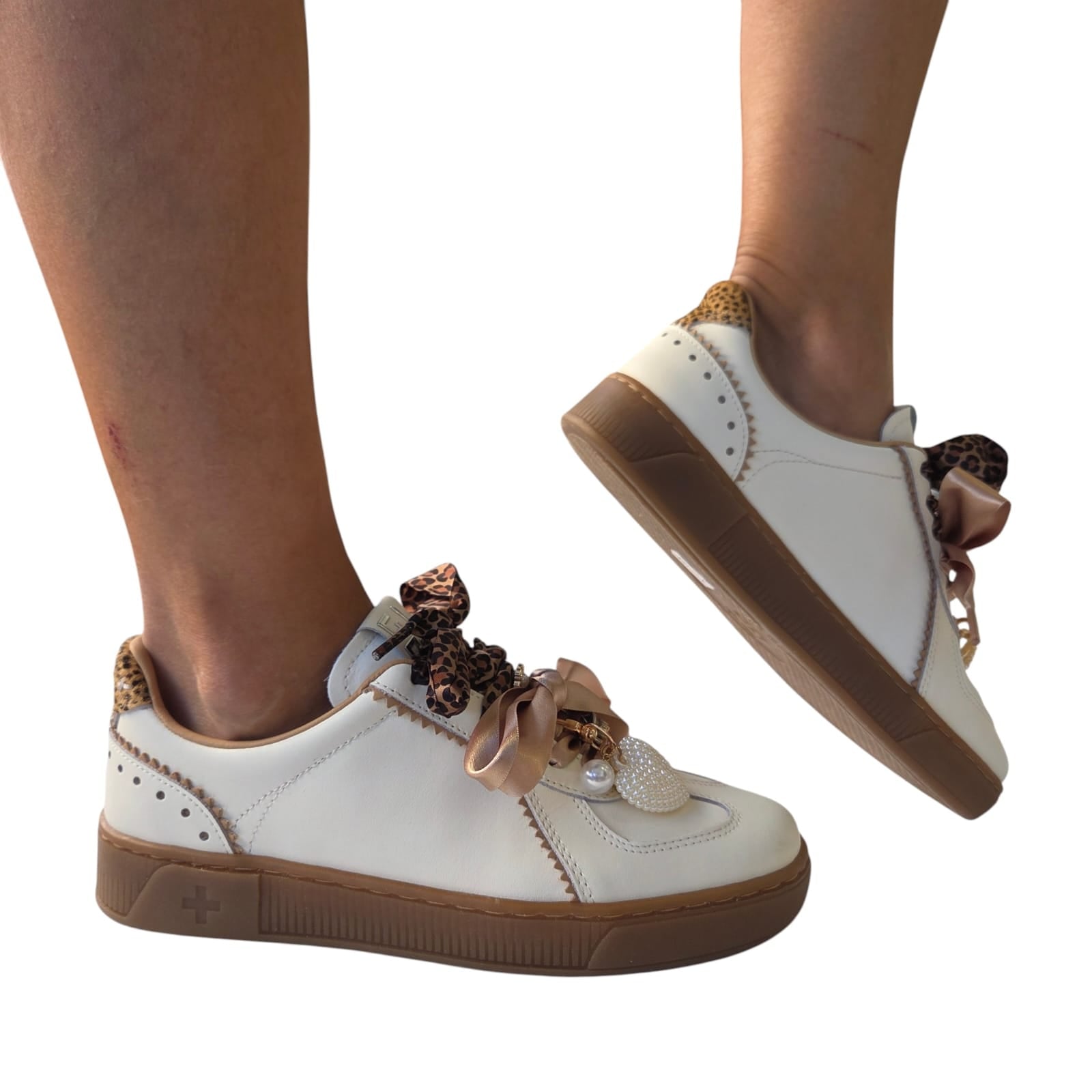 Gio+ sneakers donna in pelle milk www.offidani.it