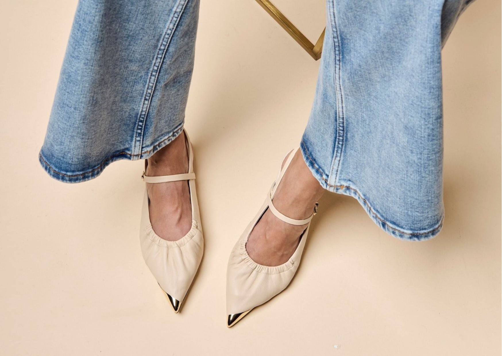 Ballerine e slingback: le alleate perfette per un look contemporaneo