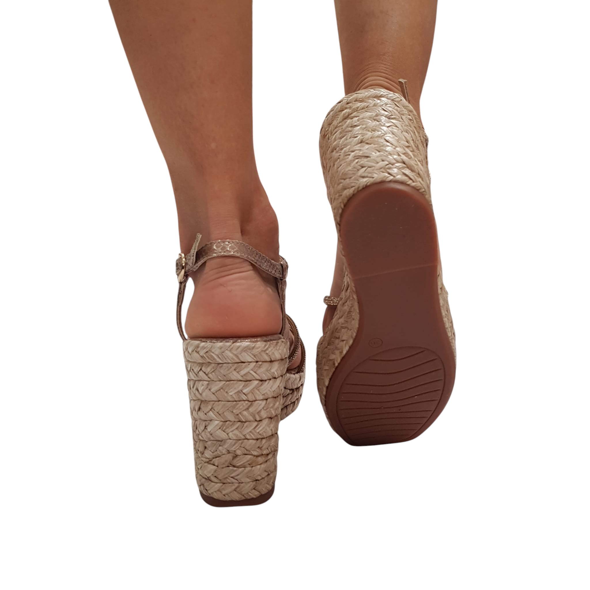 Alma en Pena Sandalo Zeppa Donna www.offidani.it