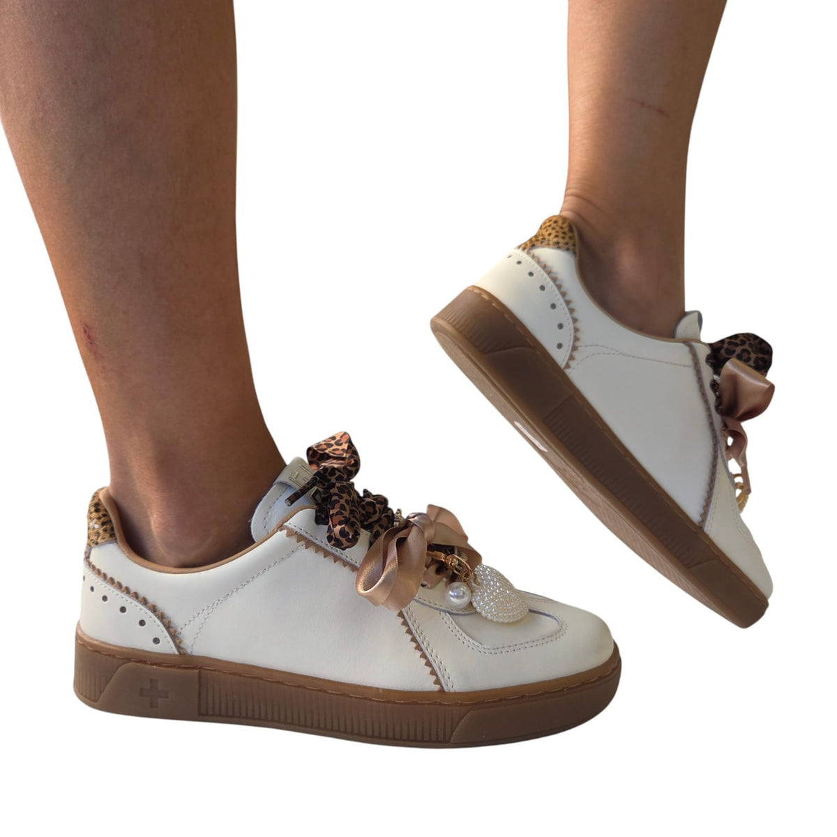 Gio+ sneakers donna in pelle milk www.offidani.it