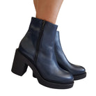 Les Poèmes stivaletto donna pelle blu' www.offidani.it